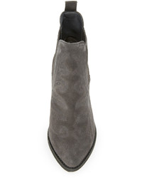 Темно-серые кожаные ботильоны от Dolce Vita