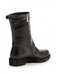 Темно-серые кожаные полусапоги от Daze