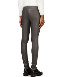 Темно-серые кожаные узкие брюки от Acne Studios