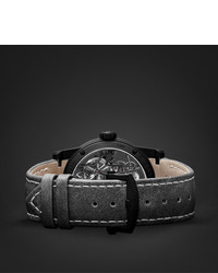 Мужские темно-серые кожаные часы от Roger Dubuis