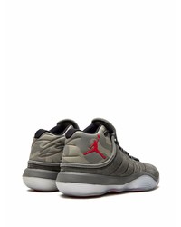 Мужские темно-серые кроссовки от Jordan