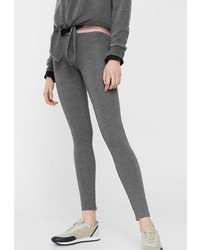 Темно-серые леггинсы от Mango