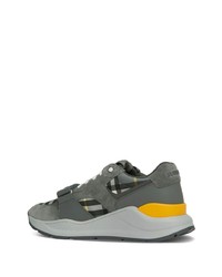 Мужские темно-серые низкие кеды в клетку от Burberry