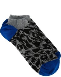 Темно-серые носки с леопардовым принтом