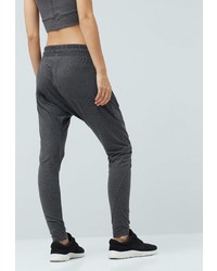 Женские темно-серые спортивные штаны от Mango