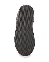 Темно-серые угги от Ella