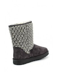 Темно-серые угги от Kylie