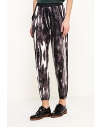 Темно-серые узкие брюки от QED London