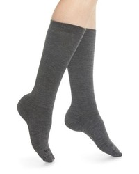 Темно-серые шелковые носки