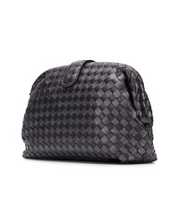 Темно-серый кожаный клатч от Bottega Veneta