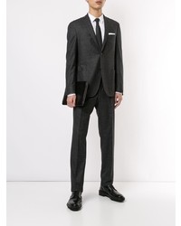 Темно-серый костюм в клетку от Corneliani