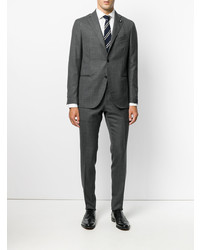 Темно-серый костюм от Lardini