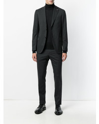 Темно-серый костюм от Lardini