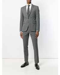 Темно-серый костюм от Tagliatore