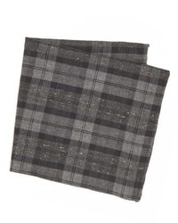 Темно-серый нагрудный платок в шотландскую клетку