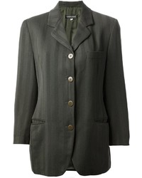 Темно-серый пиджак в вертикальную полоску