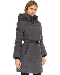 Женский темно-серый пуховик от Mackage