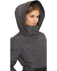 Женский темно-серый пуховик от Mackage