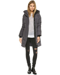 Женский темно-серый пуховик от Mackage