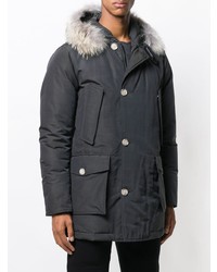 Мужской темно-серый пуховик от Woolrich