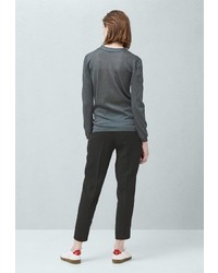 Женский темно-серый свитер с v-образным вырезом от Mango