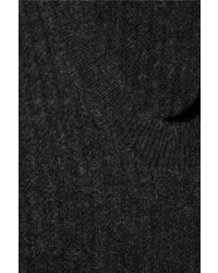 Темно-серый свободный свитер