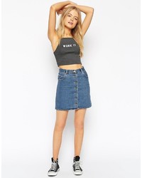 Темно-серый укороченный топ с принтом от Asos