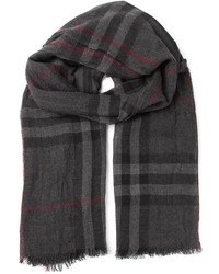 Женский темно-серый шарф в шотландскую клетку от Burberry