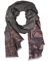 Темно-серый шарф с цветочным принтом