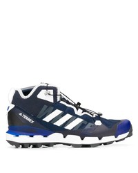 Мужские темно-сине-белые кроссовки от Adidas By White Mountaineering