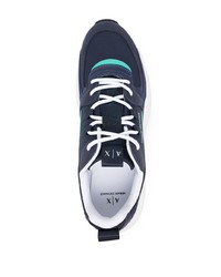Мужские темно-сине-белые кроссовки от Armani Exchange