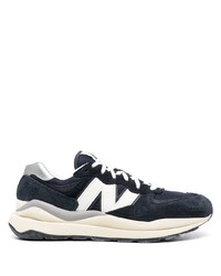 Мужские темно-сине-белые кроссовки от New Balance