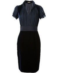 Темно-синее бархатное коктейльное платье от Alexander McQueen