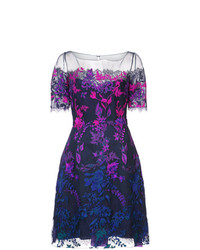 Темно-синее кружевное платье с пышной юбкой от Marchesa Notte