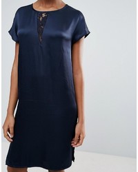 Темно-синее платье прямого кроя от Vila