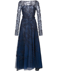 Темно-синее платье с украшением от Oscar de la Renta