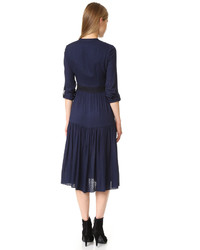 Темно-синее платье от Shoshanna