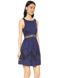Темно-синее платье от Rebecca Minkoff