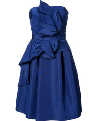 Темно-синее шелковое платье с рюшами от Carolina Herrera