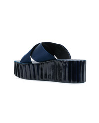 Темно-синие босоножки на танкетке от Tory Burch