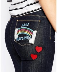 Темно-синие джинсы-клеш от Love Moschino