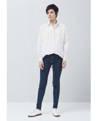 Темно-синие джинсы скинни от Mango