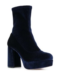 Темно-синие замшевые ботильоны от Miu Miu