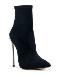 Темно-синие замшевые ботильоны от Casadei