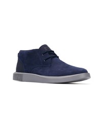 Темно-синие замшевые ботинки дезерты от Camper
