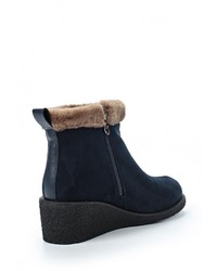Темно-синие замшевые полусапоги от Bona Dea