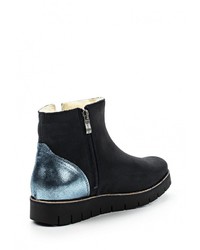 Темно-синие замшевые полусапоги от Tamaris