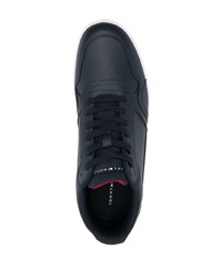 Мужские темно-синие кожаные низкие кеды от Tommy Hilfiger