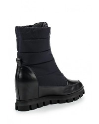 Темно-синие кожаные полусапоги от Betsy