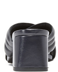 Темно-синие кожаные сабо от Jeffrey Campbell